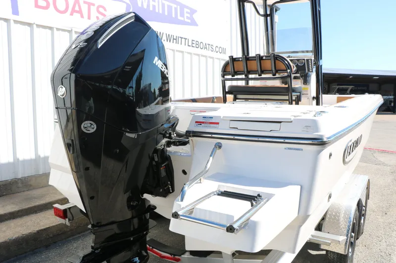 Slide: The Image of Robalo 226 Cayman 2024 - 10