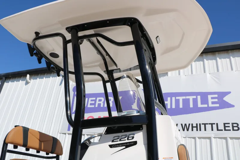 Slide: The Image of Robalo 226 Cayman 2024 - 13