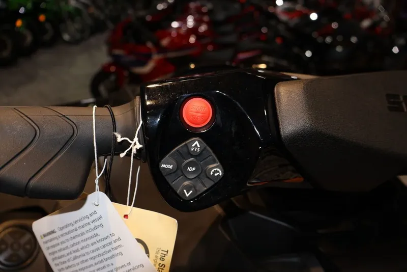 Slide: The Image of Sea-Doo GTX 170 2026 - 11