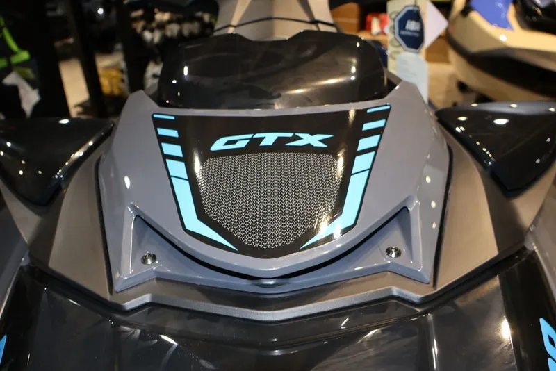 Slide: The Image of Sea-Doo GTX 170 2026 - 6