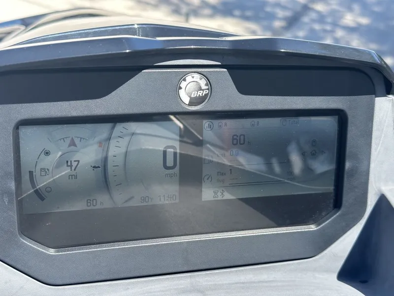 Slide: The Image of Sea-Doo GTX Limited 300 2021 - 16