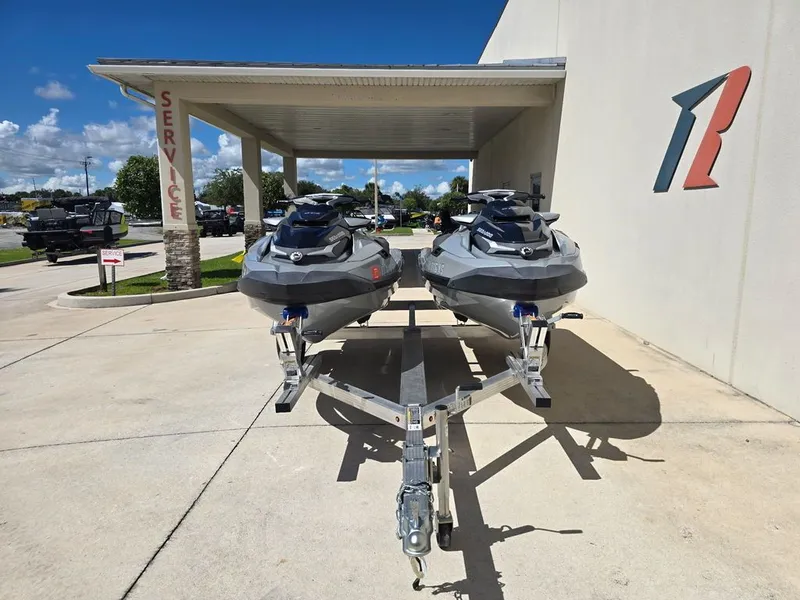 Slide: The Image of Sea-Doo GTX Limited 300 2021 - 3
