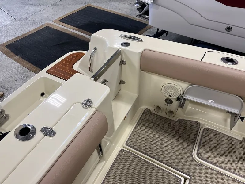 Slide: The Image of Chris-Craft Catalina 26 2018 - 15