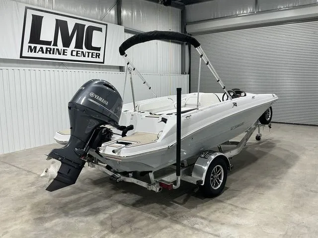 Slide: The Image of Stingray 182 SC 2026 - 12