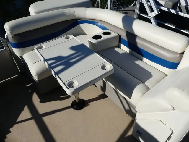 Slide: The Image of Sweetwater SW 186 F 2013 - 12