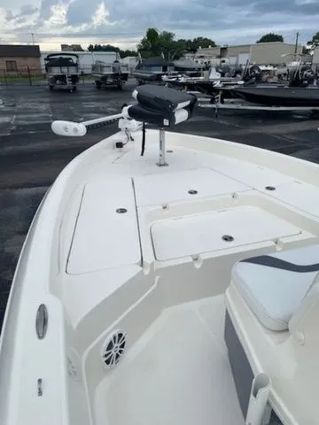 Slide: The Image of Skeeter SX2250 2019 - 5