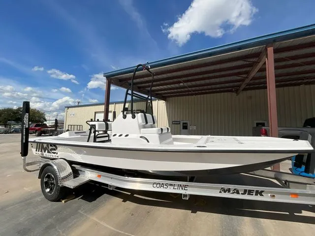 Slide: The Image of Majek 18 M2 2026 - 2