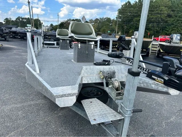 Slide: The Image of Pondtoon Manufacturing 1672P 2012 - 4