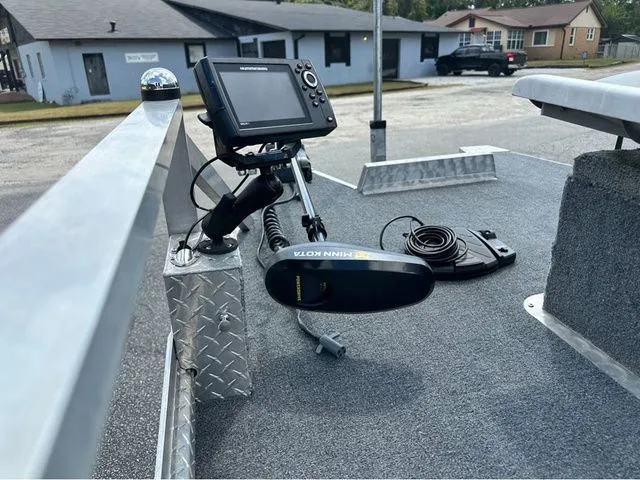 Slide: The Image of Pondtoon Manufacturing 1672P 2012 - 5