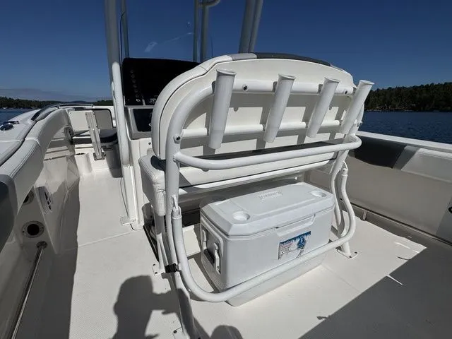 Slide: The Image of Robalo R230 Center Console 2022 - 18