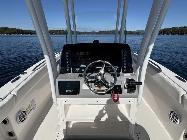 Slide: The Image of Robalo R230 Center Console 2022 - 19