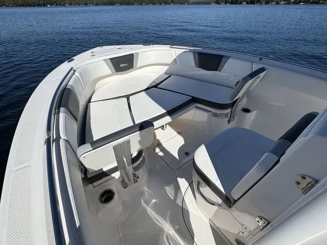 Slide: The Image of Robalo R230 Center Console 2022 - 27