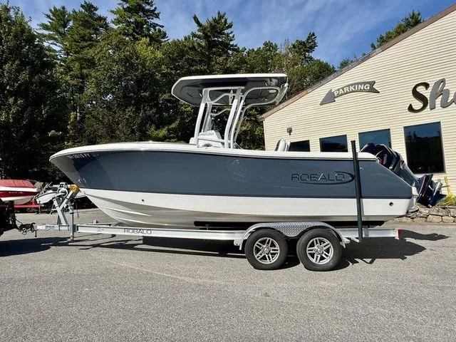 Slide: The Image of Robalo R230 Center Console 2022 - 3