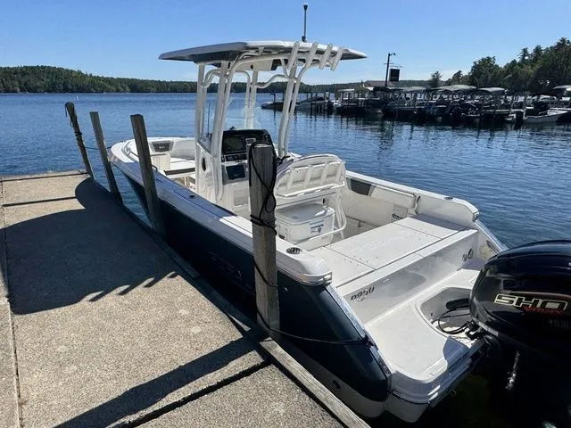 Slide: The Image of Robalo R230 Center Console 2022 - 36