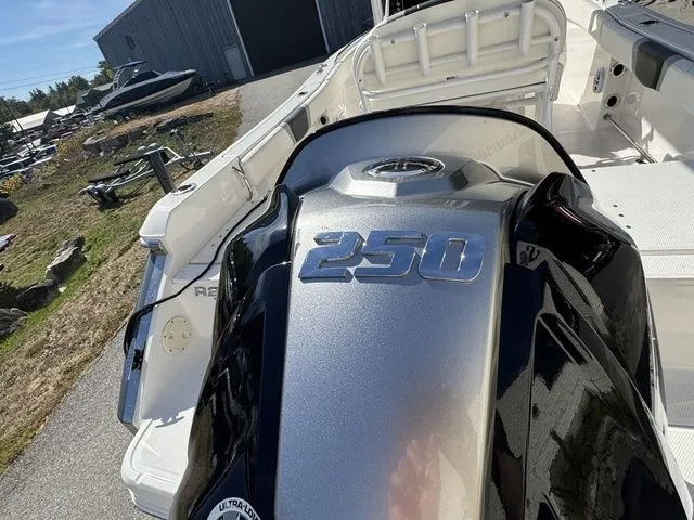 Slide: The Image of Robalo R230 Center Console 2022 - 8