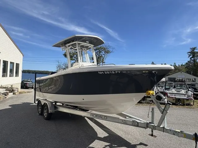 Slide: The Image of Robalo R230 Center Console 2022 - 9