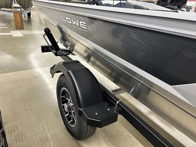 Slide: The Image of Lowe Skorpion SS 2026 - 4