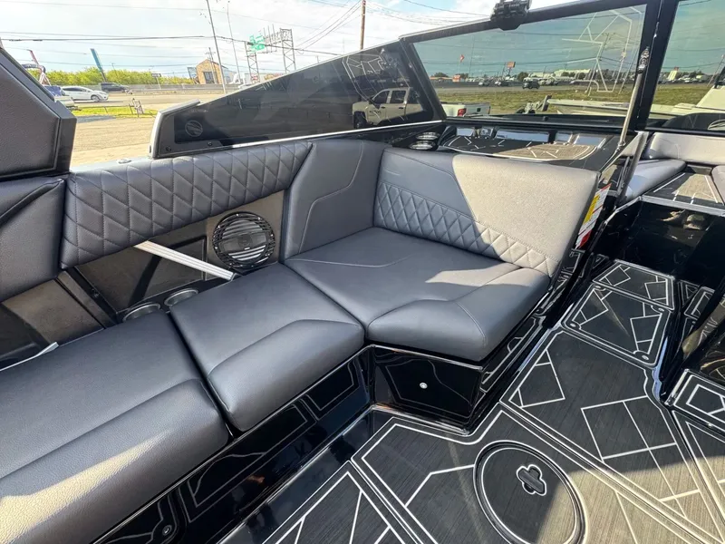 Slide: The Image of Tigé Z3 2024 - 15