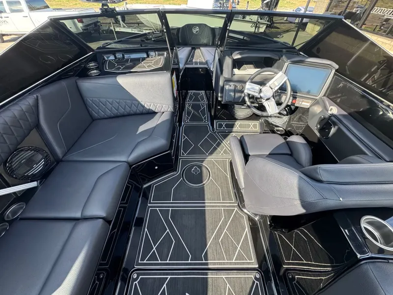 Slide: The Image of Tigé Z3 2024 - 16