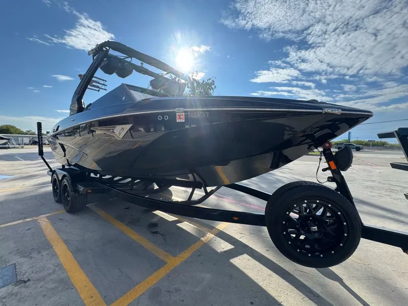 Slide: The Image of Tigé Z3 2024 - 7