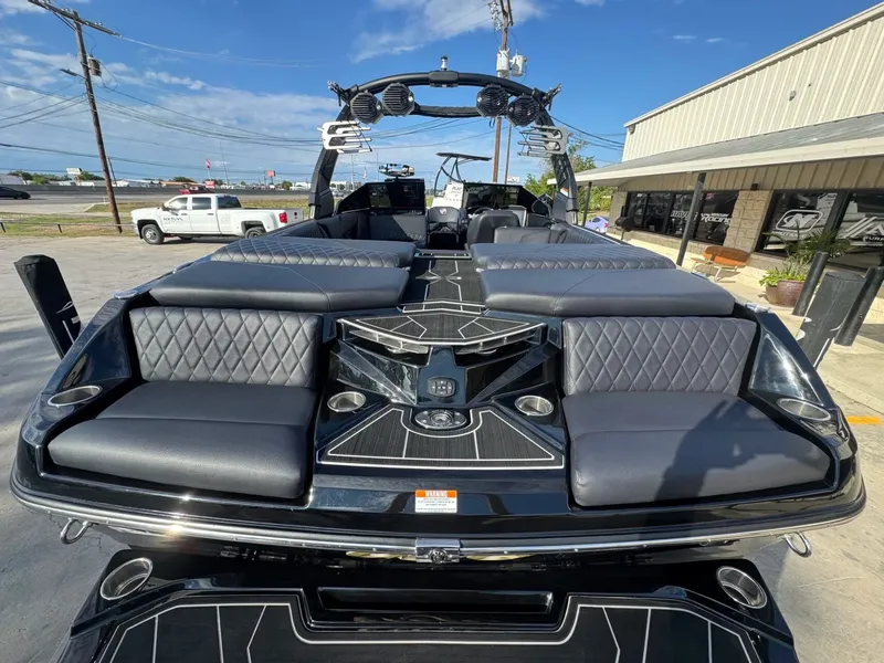 Slide: The Image of Tigé Z3 2024 - 9