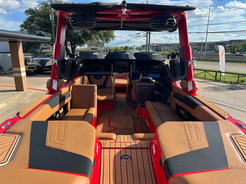 Slide: The Image of Nautique G25 2022 - 13