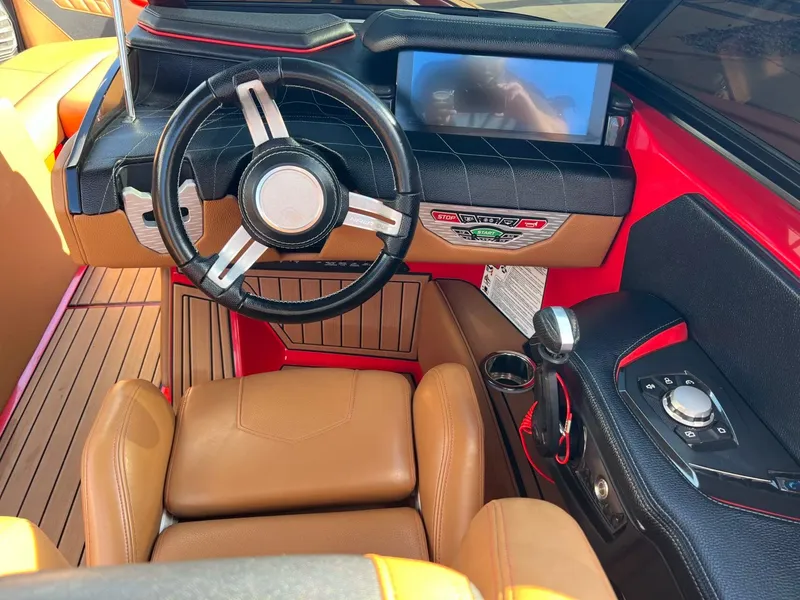 Slide: The Image of Nautique G25 2022 - 16