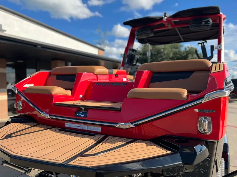 Slide: The Image of Nautique G25 2022 - 9