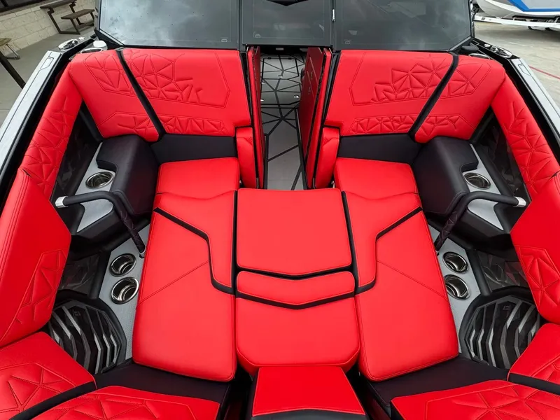 Slide: The Image of Nautique Super Air Nautique G23 Paragon 2025 - 21