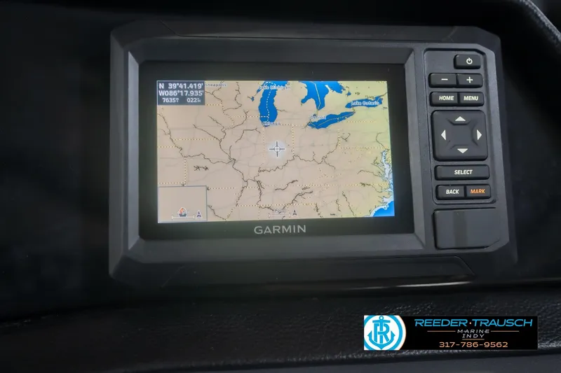 Slide: The Image of Garmin GPS display in 2026 Bennington 21 SF boat, showing Midwest USA map. - 40