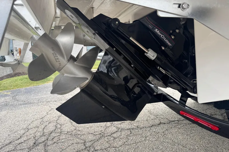 Slide: The Image of Propeller and engine of 2026 Chaparral 30 SSX boat, featuring MerCruiser system. - 9