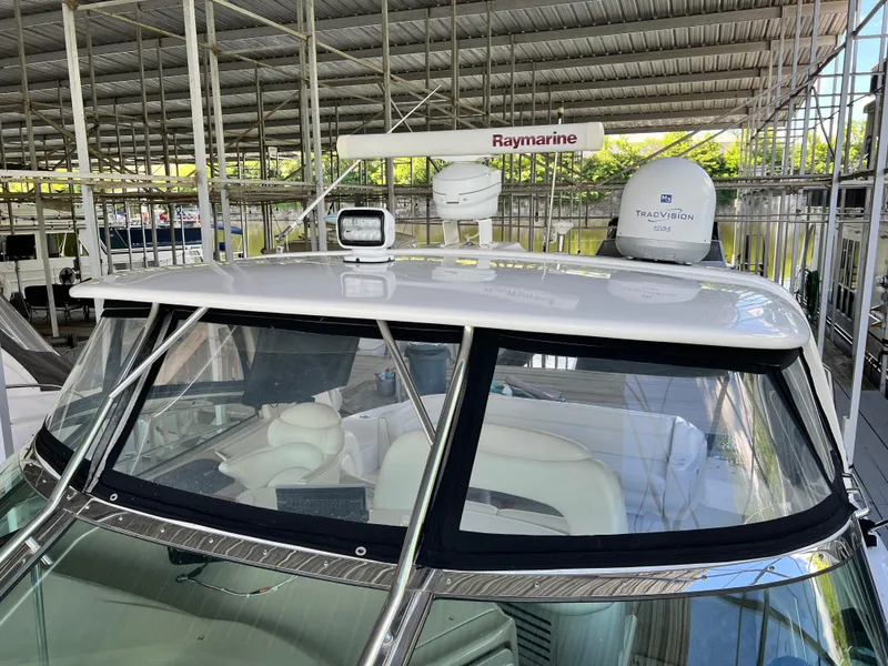 Slide: The Image of Sea Ray Sundancer 460 2003 - 32