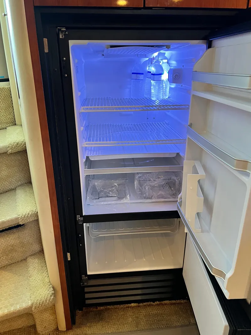 Slide: The Image of Sea Ray Sundancer 460 2003 - 33