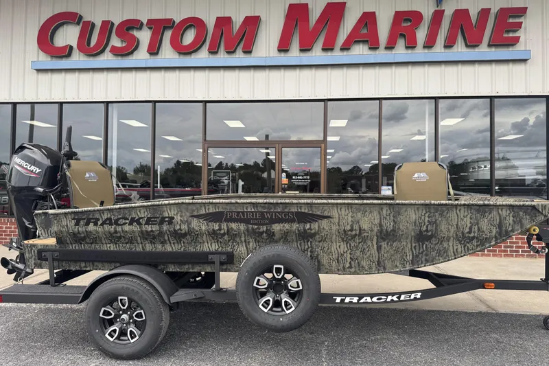 Slide: The Image of 2026 Tracker Grizzly 1650 T Prairie Wings Edition with Mercury 50 outboard motor. - 13