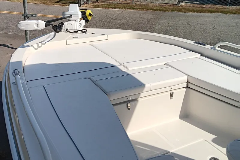 Slide: The Image of 2026 Ranger 2360 Bay boat deck with seating and trolling motor. - 17