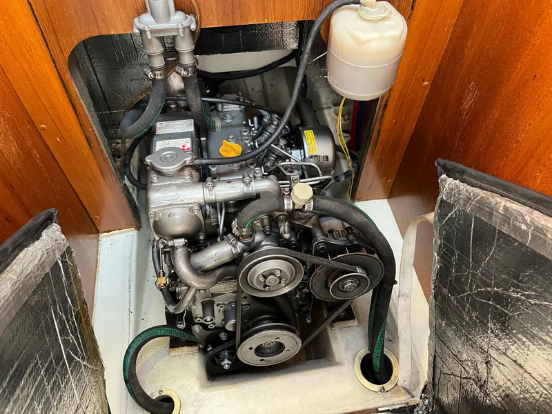 Slide: The Image of Hunter 356 2003 - 25