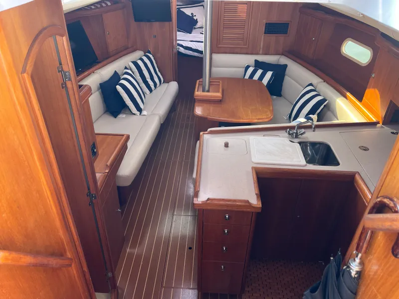 Slide: The Image of Hunter 356 2003 - 7