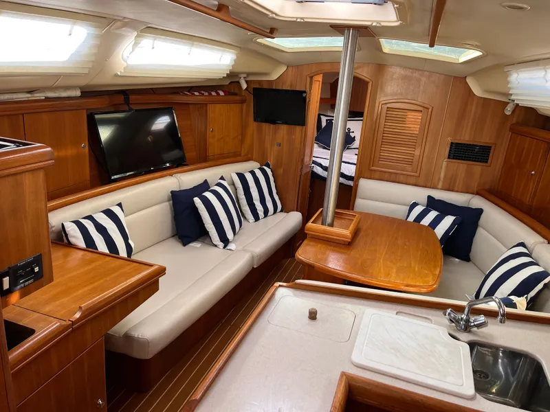 Slide: The Image of Hunter 356 2003 - 9