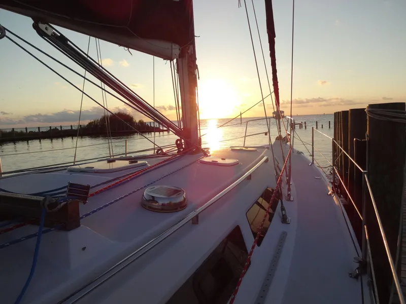 Slide: The Image of Catalina 380 2000 - 12