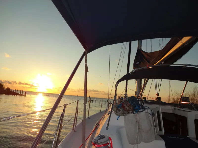 Slide: The Image of Catalina 380 2000 - 18