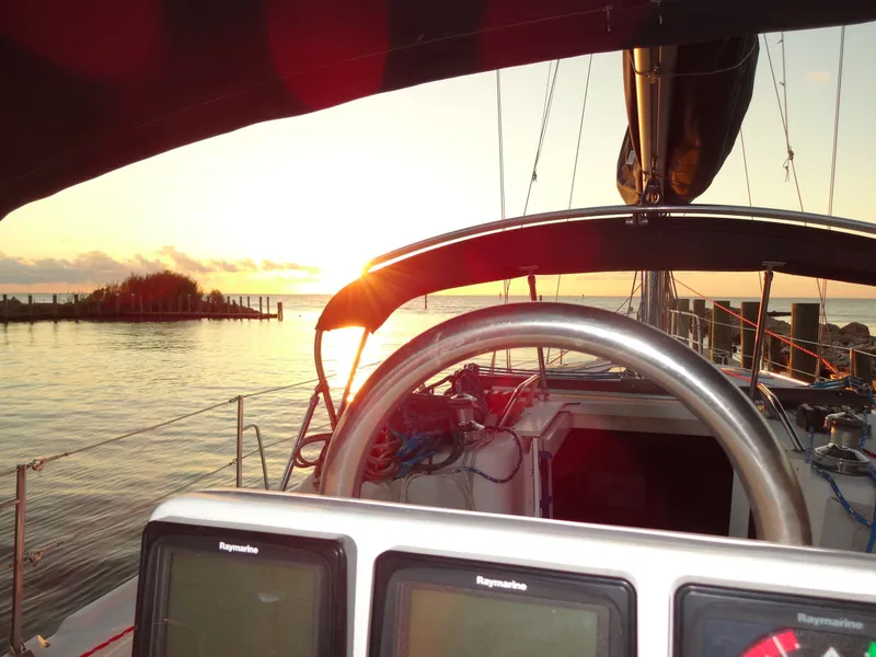 Slide: The Image of Catalina 380 2000 - 19