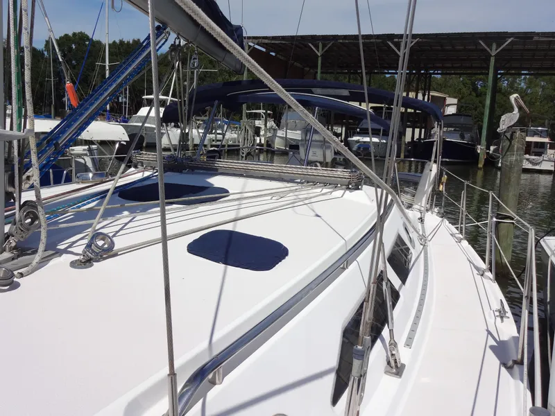 Slide: The Image of Catalina 380 2000 - 26