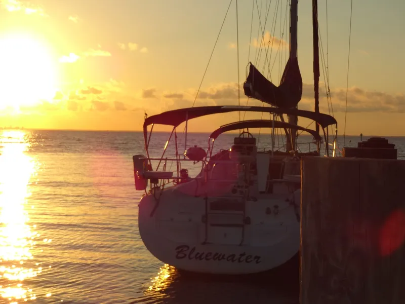 Slide: The Image of Catalina 380 2000 - 4