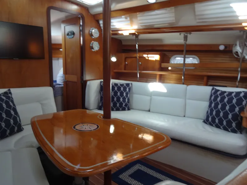 Slide: The Image of Catalina 380 2000 - 48