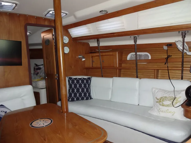 Slide: The Image of Catalina 380 2000 - 52