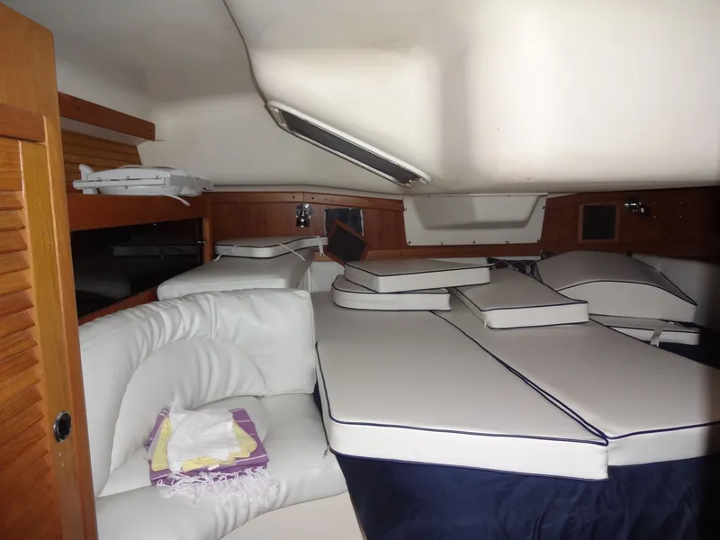 Slide: The Image of Catalina 380 2000 - 58