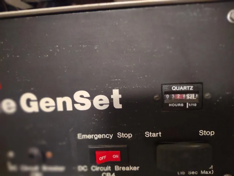 Slide: The Image of Hatteras 50 Sport Deck Motor Yacht 1996 - 105