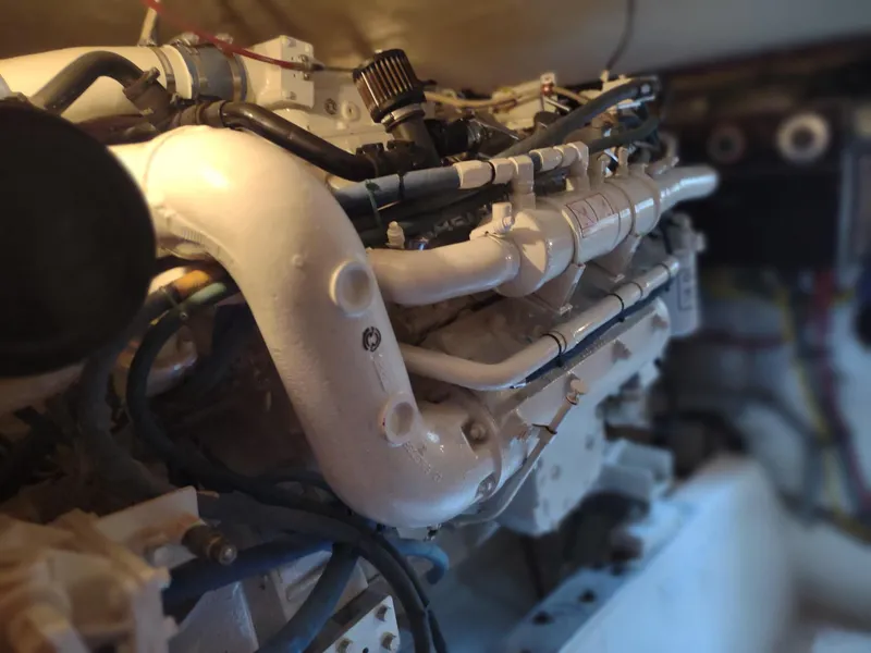 Slide: The Image of Hatteras 50 Sport Deck Motor Yacht 1996 - 109