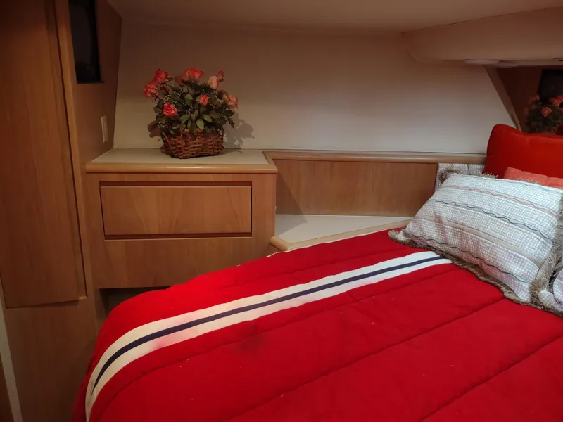 Slide: The Image of Hatteras 50 Sport Deck Motor Yacht 1996 - 52