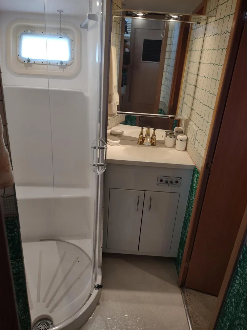 Slide: The Image of Hatteras 50 Sport Deck Motor Yacht 1996 - 56